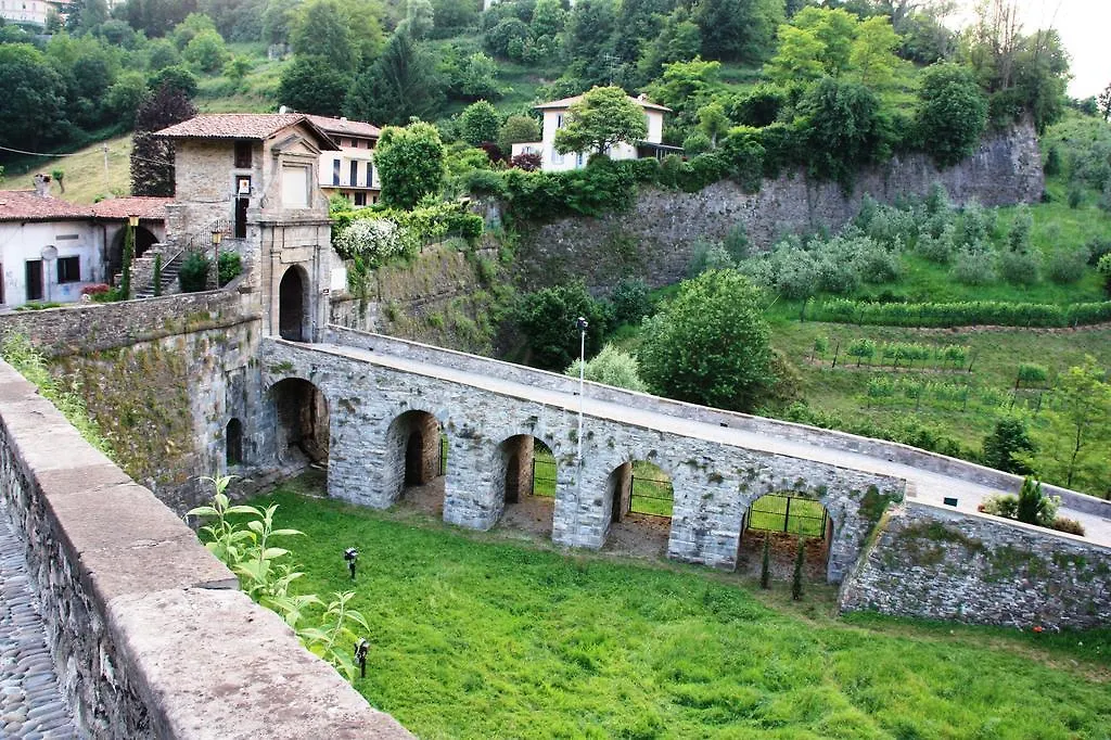 Dimora Del Riccio 2 Hotel Bergamo 0*,